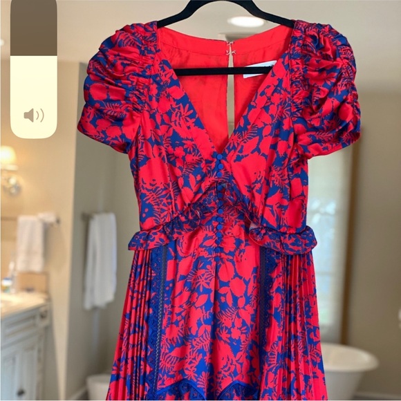 Beautiful Self-Portrait dress with lace never worn - Picture 3 of 6